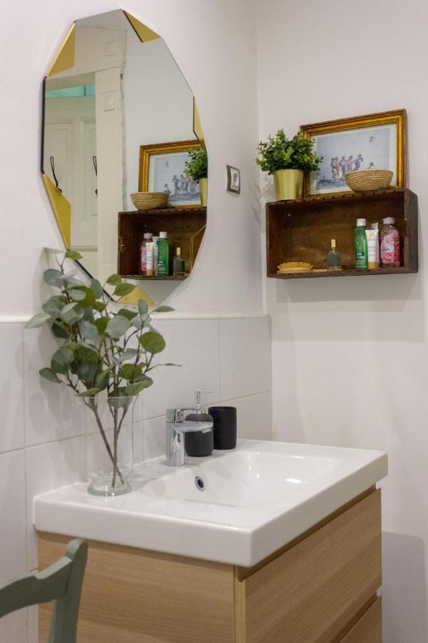 Charming And Unique Apartment With Balcony By The Great Synagogue Будапеща Екстериор снимка