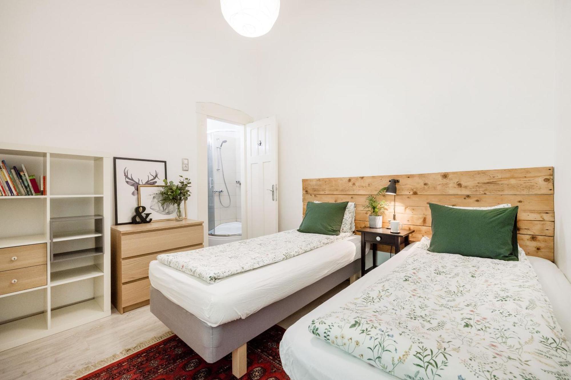 Charming And Unique Apartment With Balcony By The Great Synagogue Будапеща Екстериор снимка